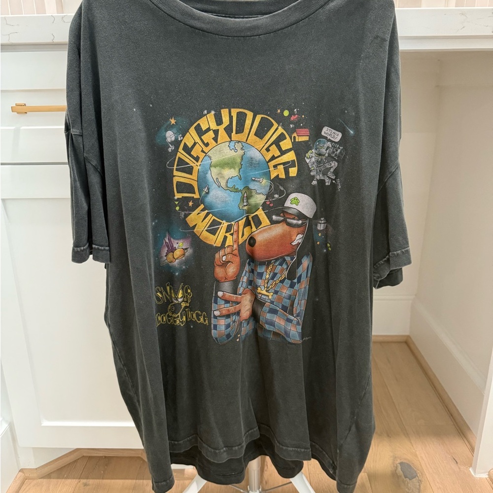 Abercrombie & Fitch Black Short Sleeve Tee with Vintage Graphic